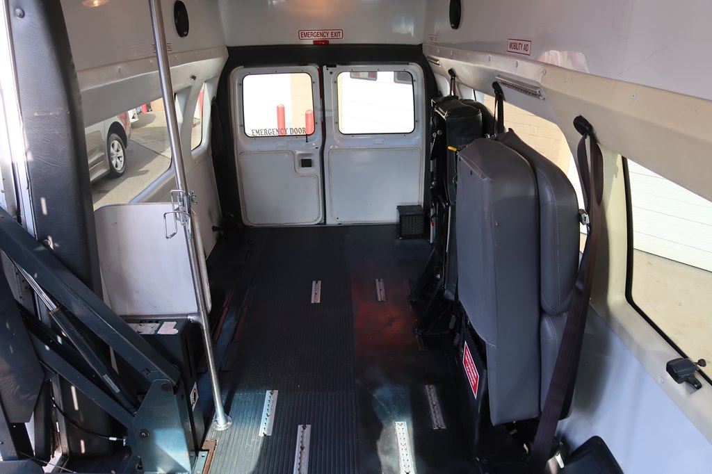 Photo 38 of this FORD ECONOLINE