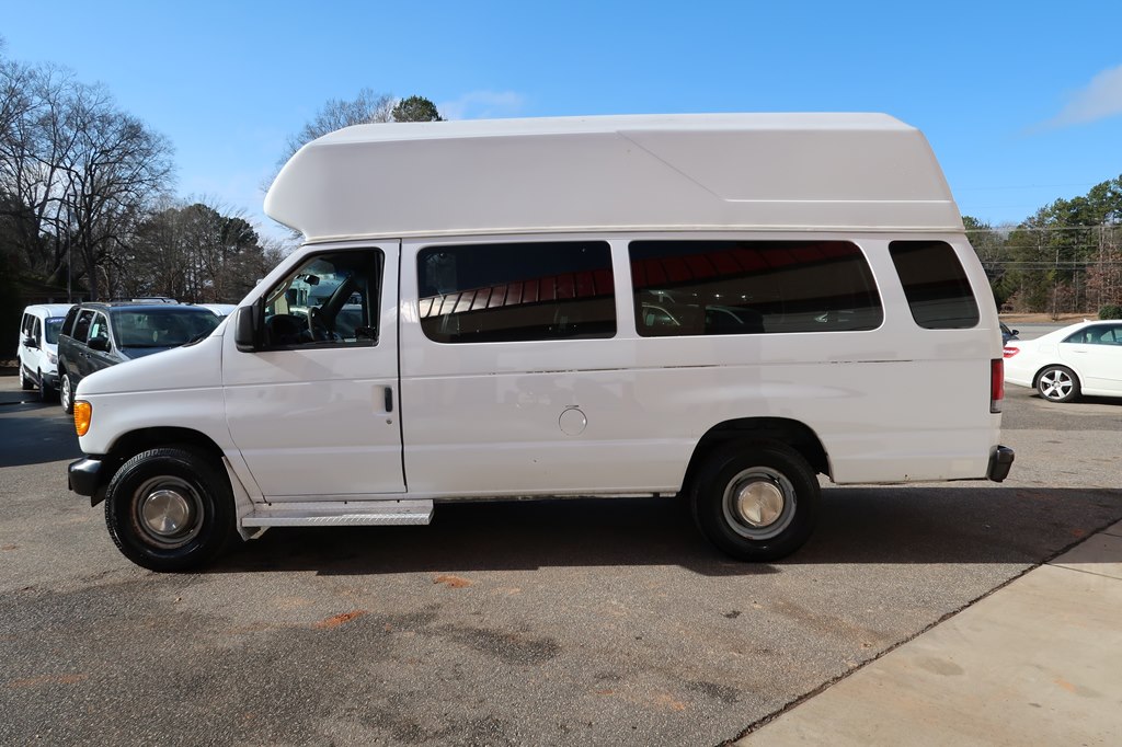 Photo 18 of this FORD ECONOLINE