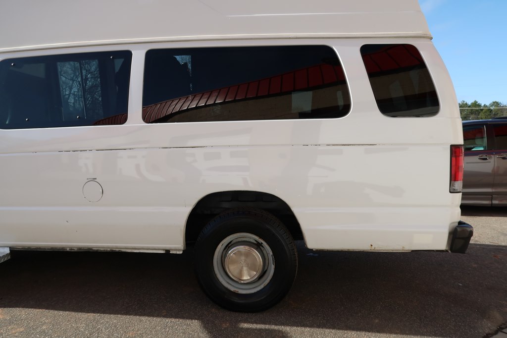 Photo 50 of this FORD ECONOLINE