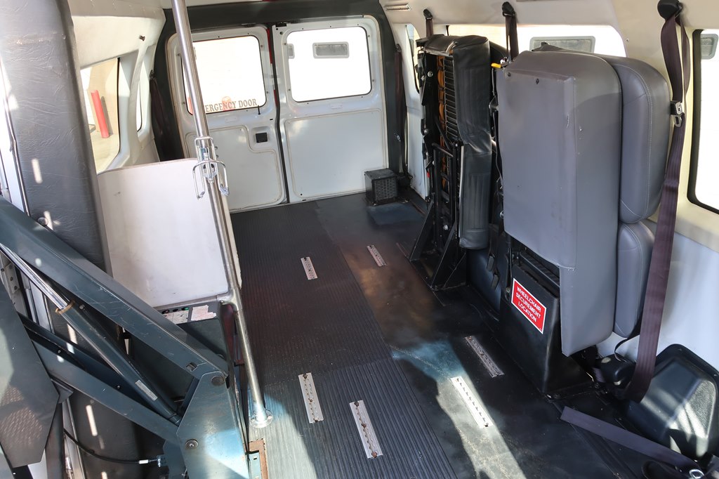 Photo 9 of this FORD ECONOLINE