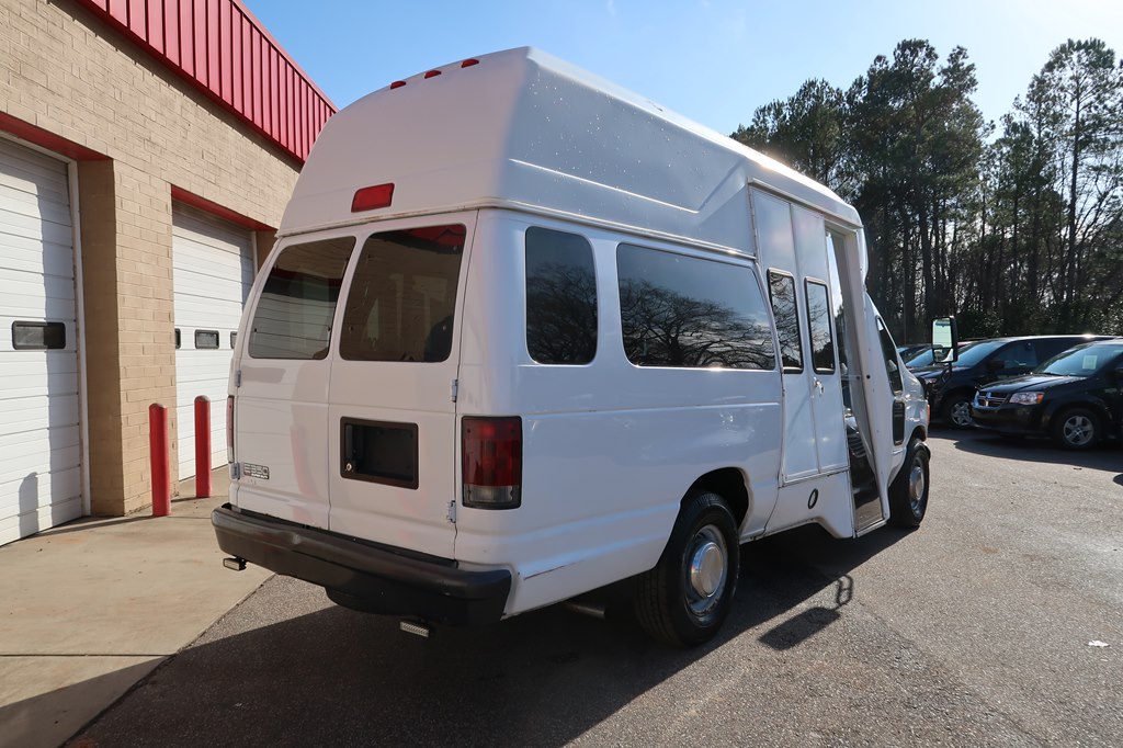 Photo 20 of this FORD ECONOLINE