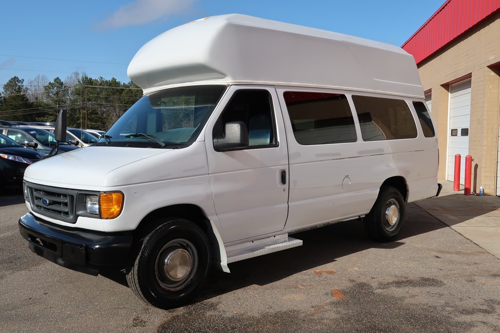 Photo 10 of this FORD ECONOLINE