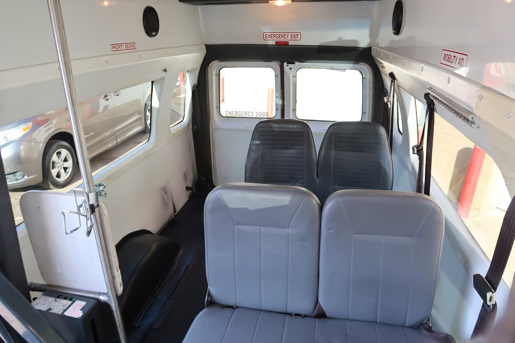 Photo 36 of this FORD ECONOLINE