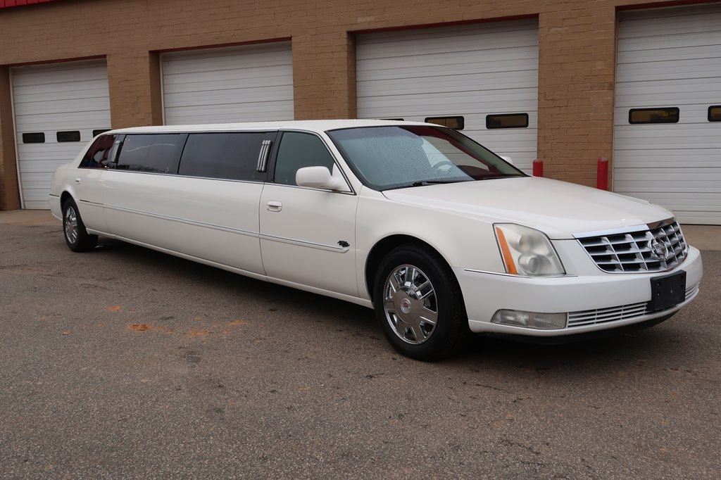 Photo 9 of this CADILLAC SEDAN DEVILLE