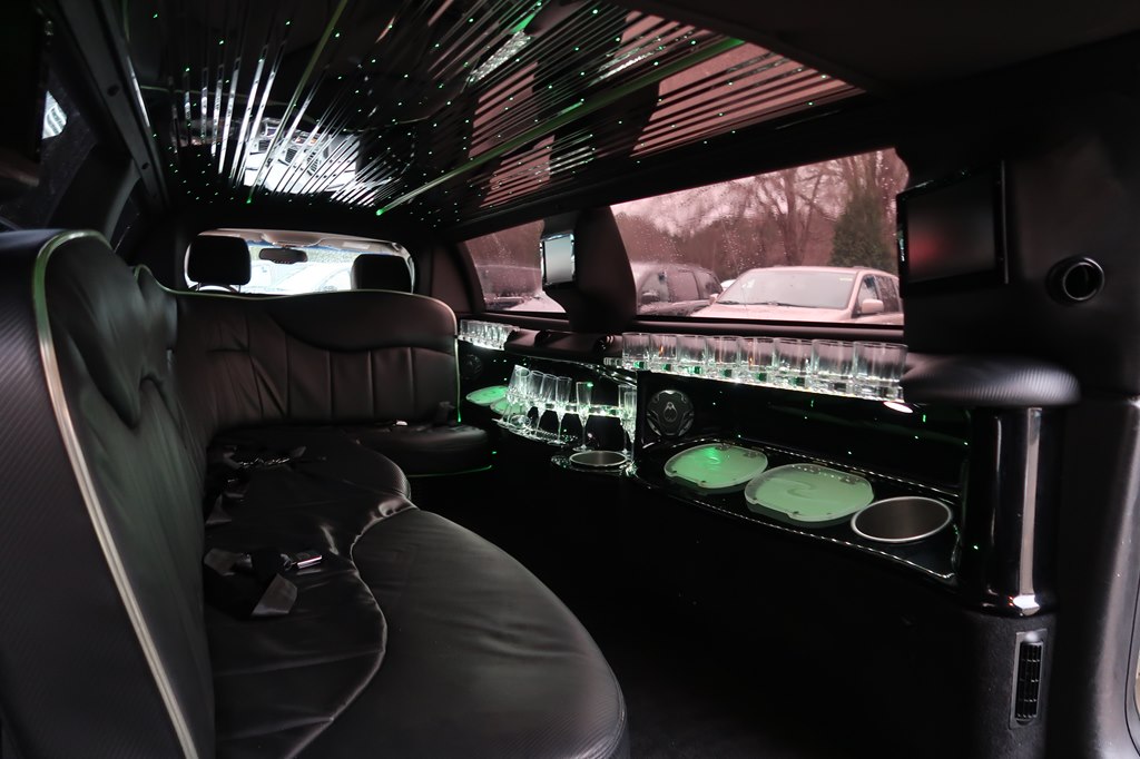 Photo 20 of this CADILLAC SEDAN DEVILLE