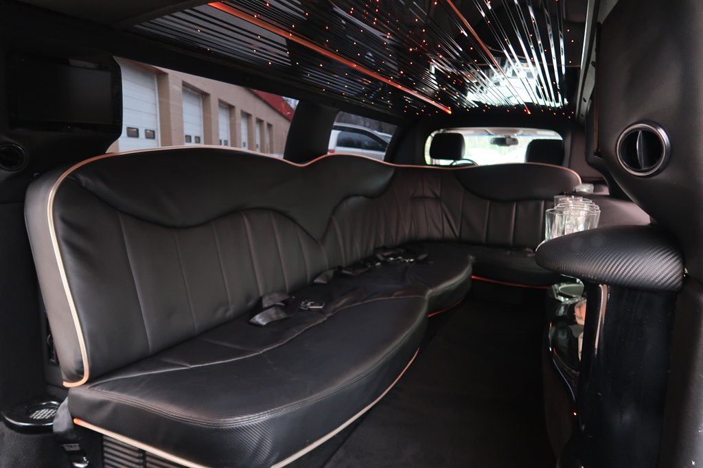 Photo 27 of this CADILLAC SEDAN DEVILLE