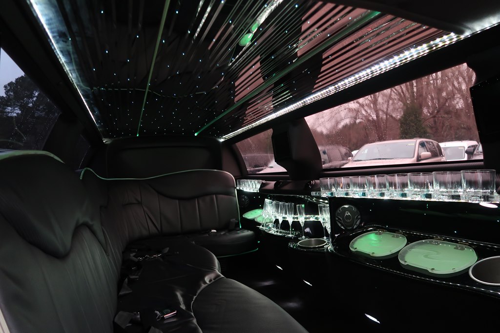 Photo 35 of this CADILLAC SEDAN DEVILLE