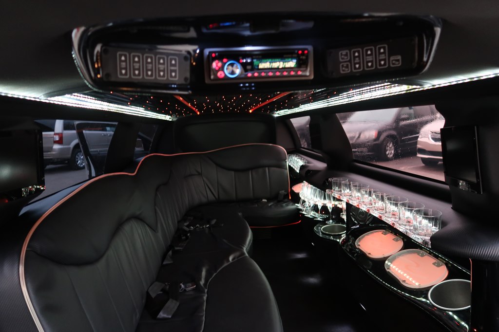 Photo 6 of this CADILLAC SEDAN DEVILLE