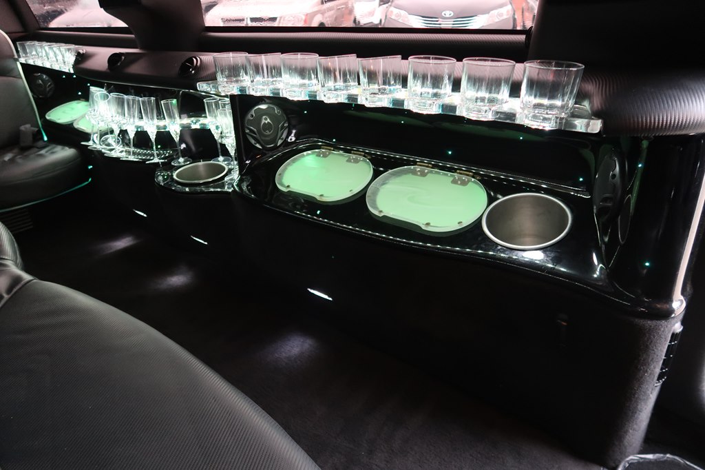 Photo 31 of this CADILLAC SEDAN DEVILLE