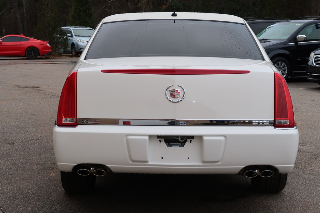 Photo 12 of this CADILLAC SEDAN DEVILLE