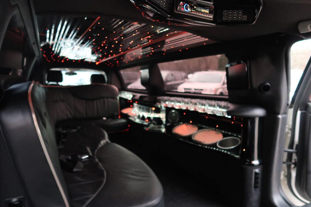 Photo 19 of this CADILLAC SEDAN DEVILLE