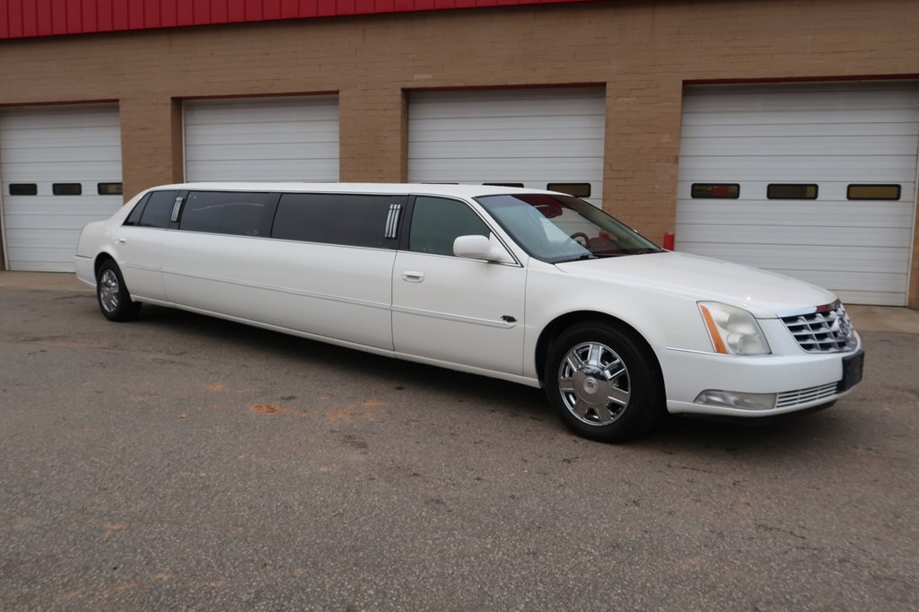 Photo 10 of this CADILLAC SEDAN DEVILLE
