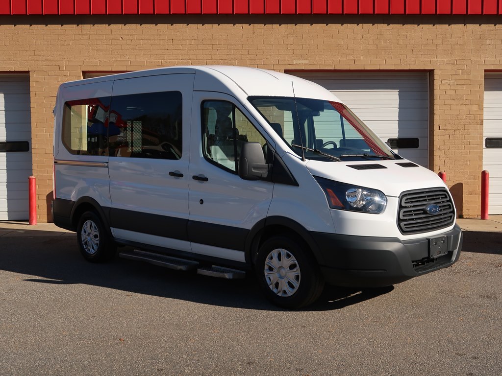 Photo 9 of this FORD TRANSIT