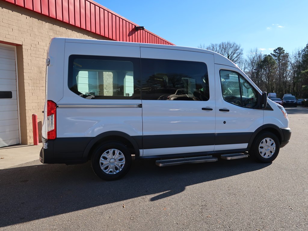 Photo 16 of this FORD TRANSIT