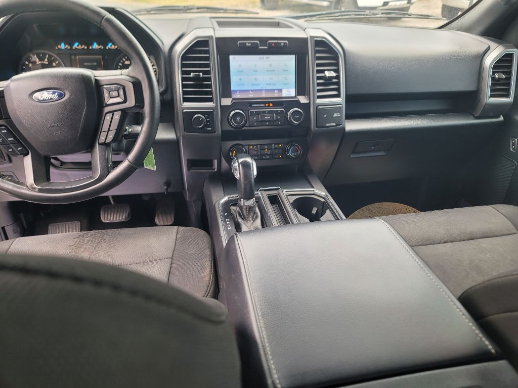 Photo 5 of this FORD F150