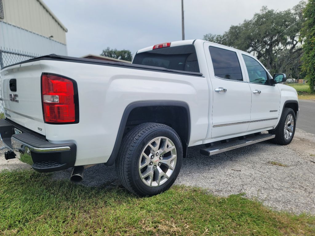 Photo 3 of this GMC SIERRA