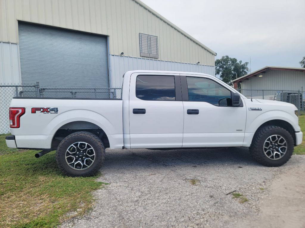 Photo 2 of this FORD F150