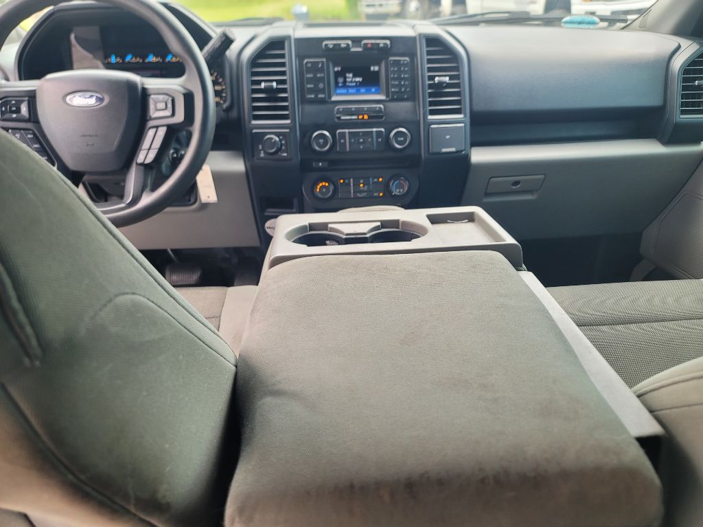 Photo 7 of this FORD F150