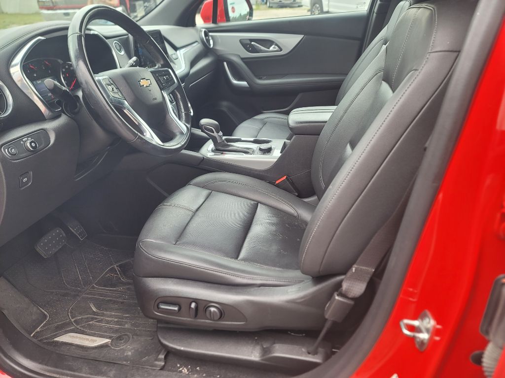 Photo 5 of this CHEVROLET BLAZER