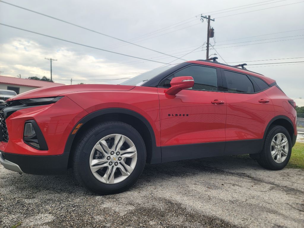 Photo 3 of this CHEVROLET BLAZER