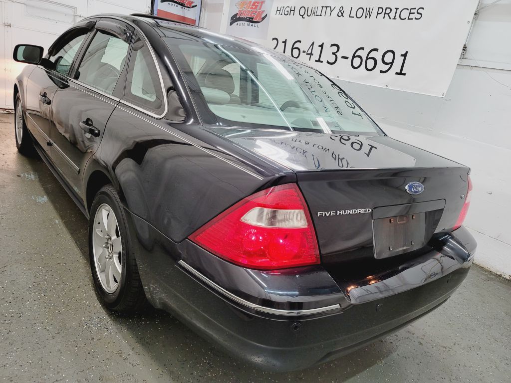 2005 FORD FIVE HUNDRED SEL for sale at Fast Track Auto Mall