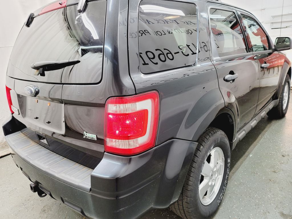 2011 FORD ESCAPE XLT for sale at Fast Track Auto Mall