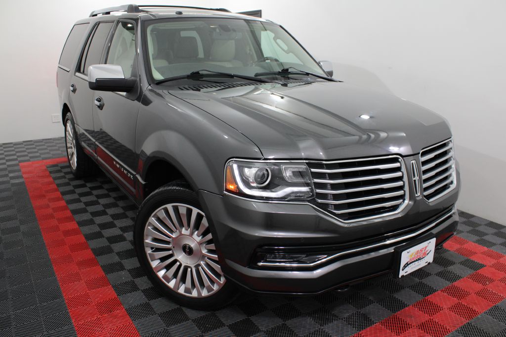 2015 LINCOLN NAVIGATOR  for sale at Fast Track Auto Mall