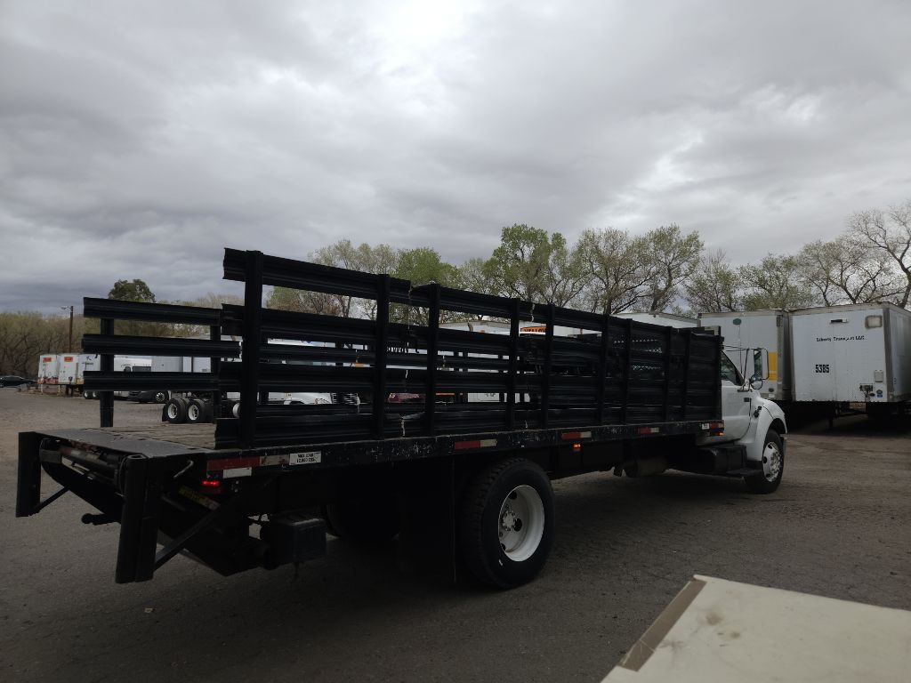 Photo 4 of this VH-2 FORD F650
