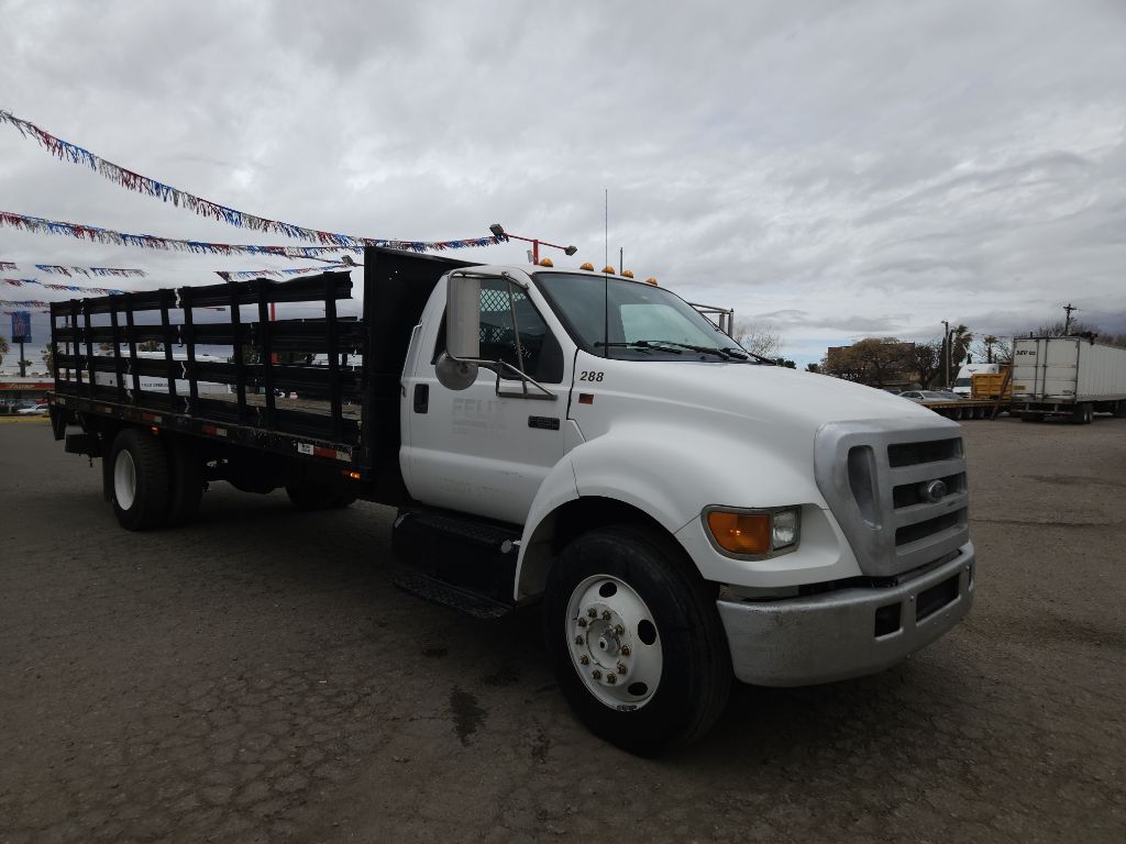 Photo 2 of this VH-2 FORD F650