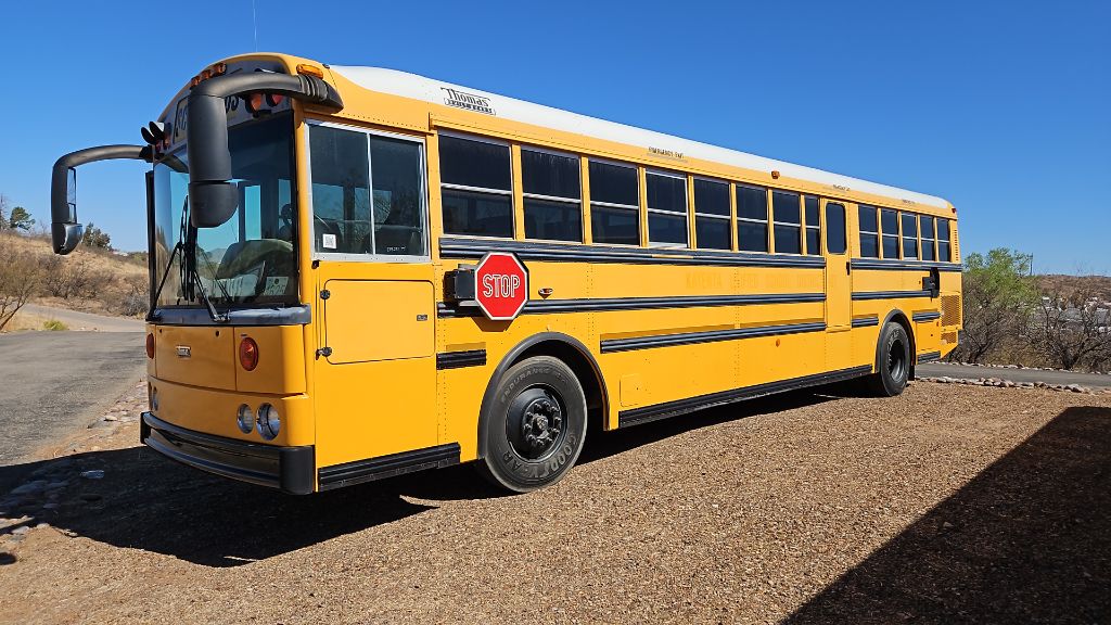 2006 BUS-2 THOMAS BUILT HDX