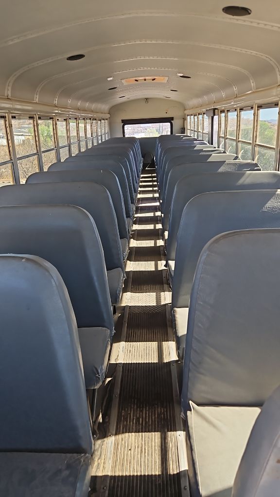 Photo 10 of this BUS-2 THOMAS BUILT HDX