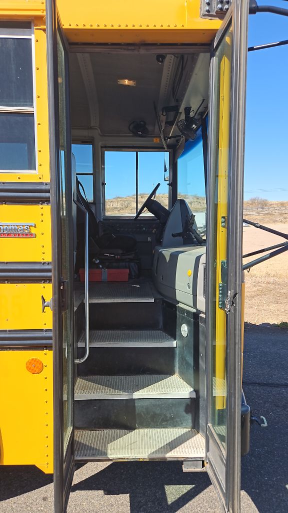 Photo 5 of this BUS-2 THOMAS HDX