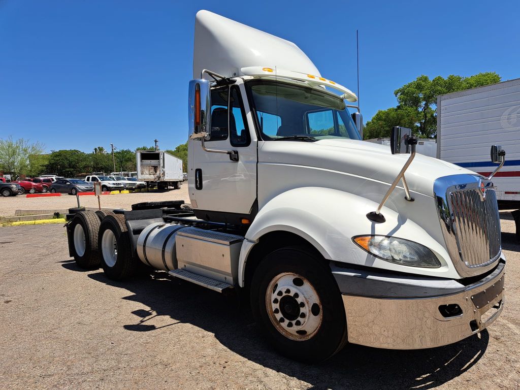 Photo 2 of this TR-2 INTERNATIONAL PROSTAR