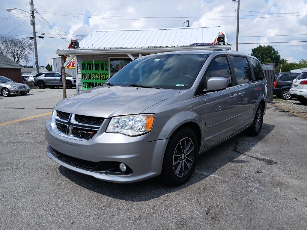 2017 Dodge Grand Caravan SXT's photo
