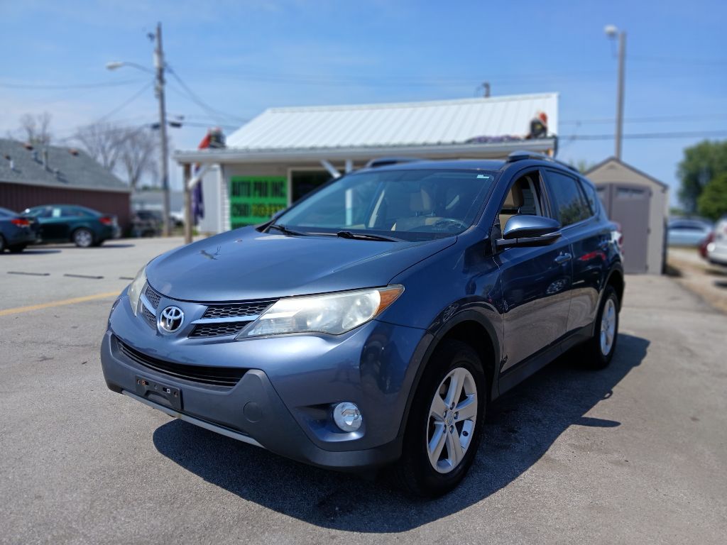 2013 Toyota RAV4 XLE's photo