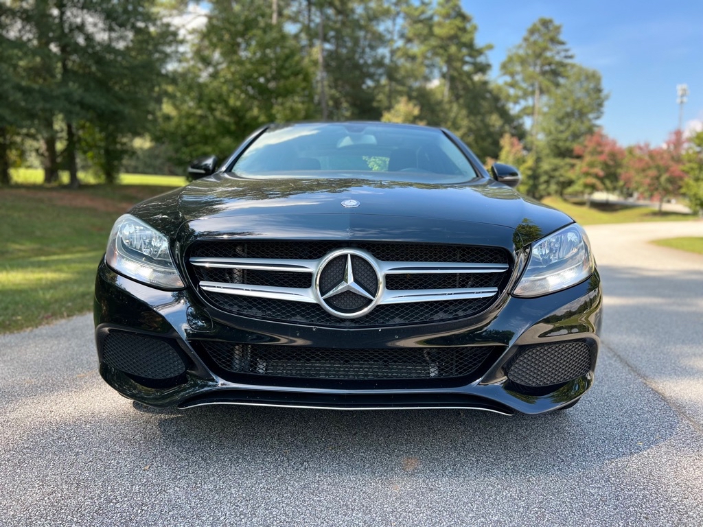 Photo 4 of this MERCEDES-BENZ C-CLASS