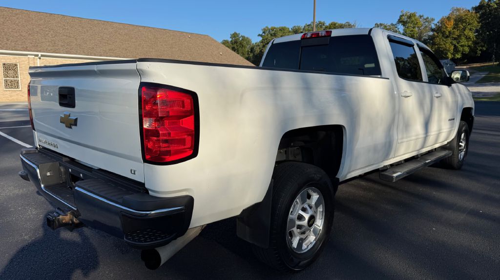 Photo 3 of this CHEVROLET SILVERADO 2500