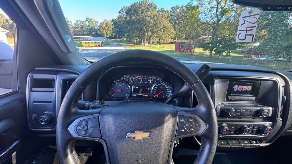 Photo 11 of this CHEVROLET SILVERADO 2500
