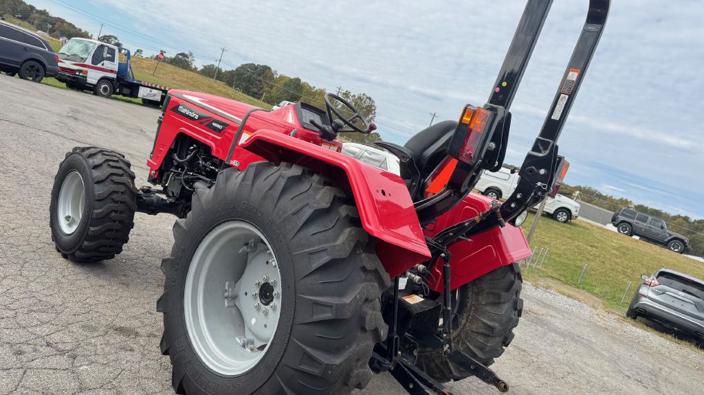 Photo 4 of this MAHINDRA 4550 4X4