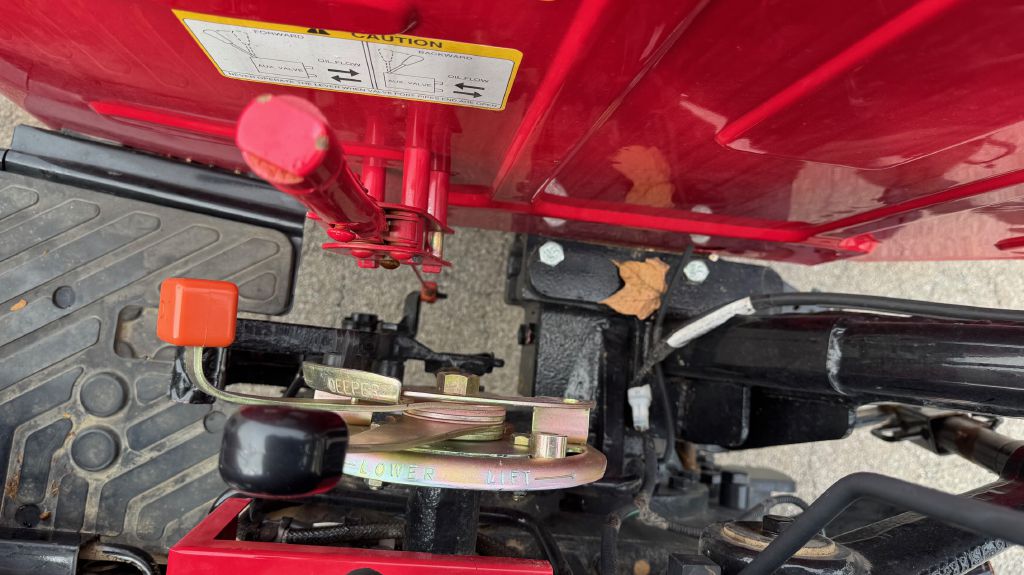 Photo 13 of this MAHINDRA 4550 4X4