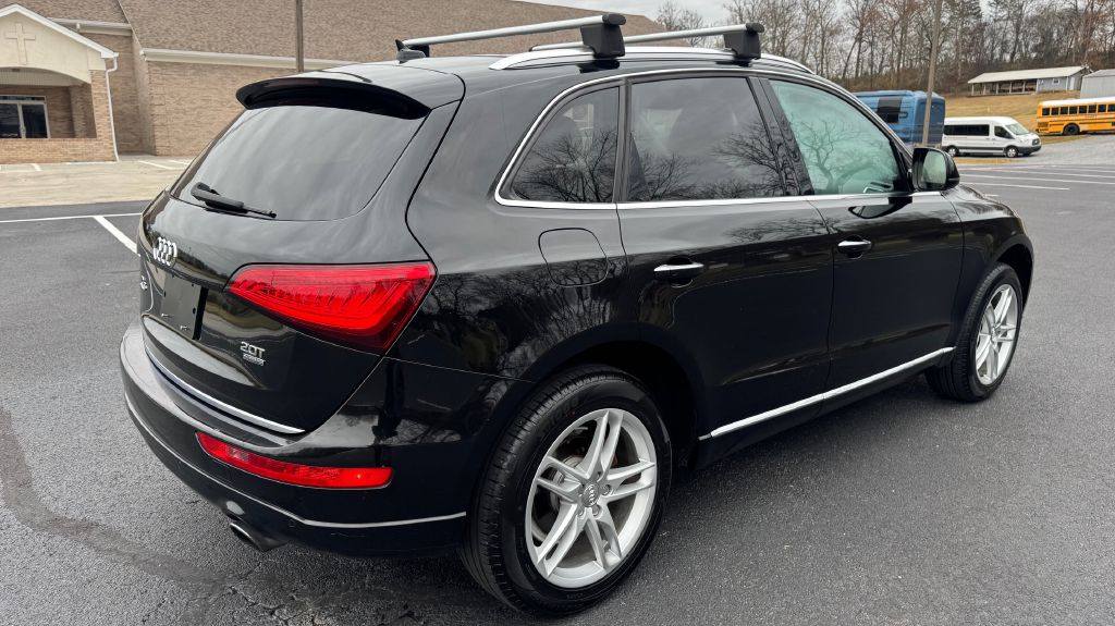 Photo 3 of this AUDI Q5