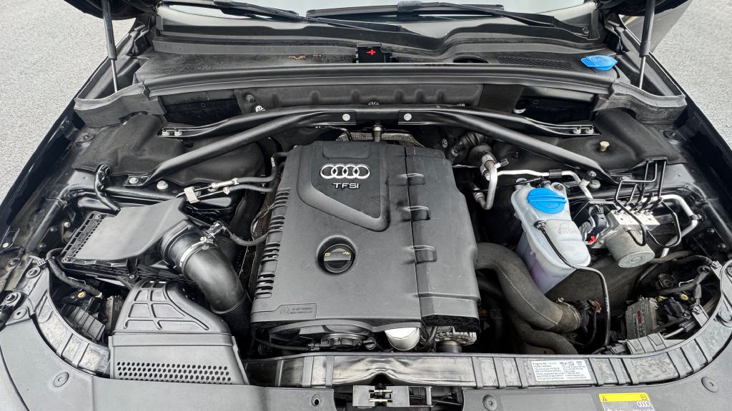 Photo 17 of this AUDI Q5