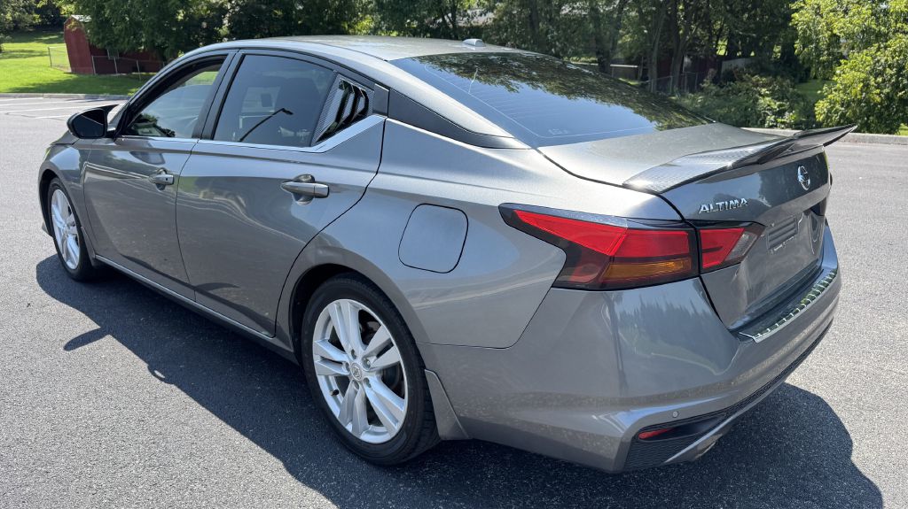 Photo 4 of this NISSAN ALTIMA