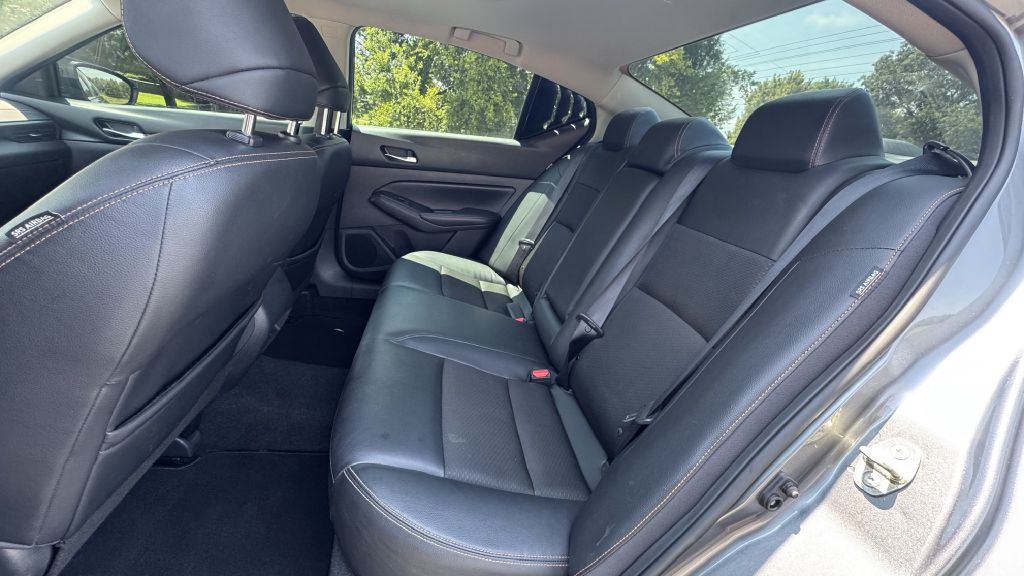 Photo 6 of this NISSAN ALTIMA