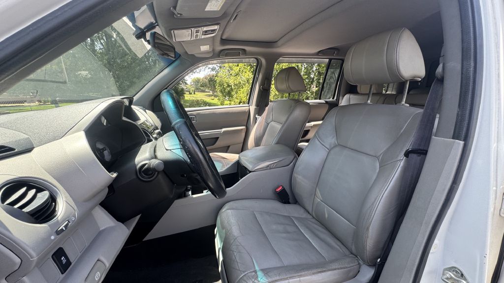 Photo 5 of this HONDA PILOT