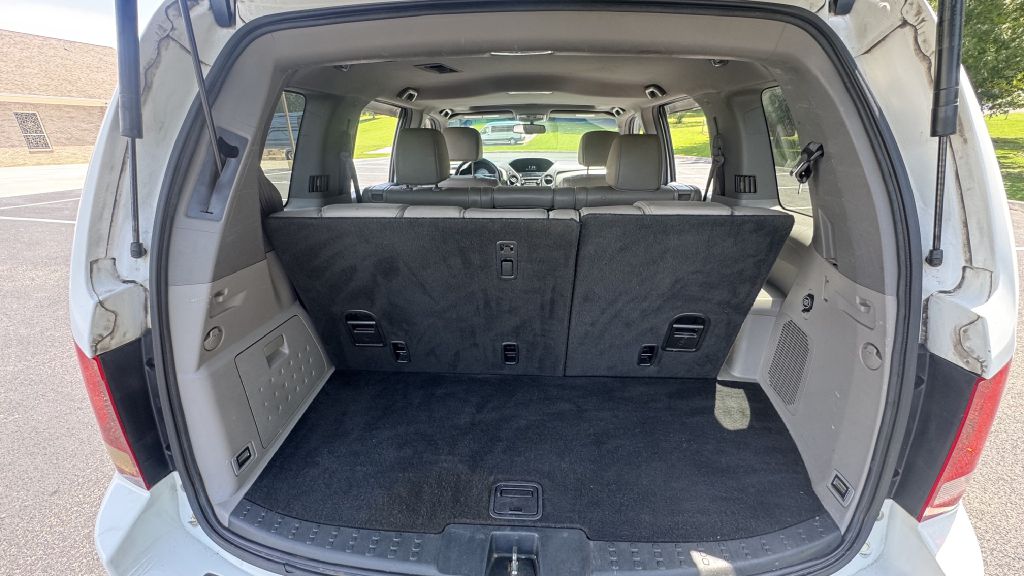 Photo 8 of this HONDA PILOT