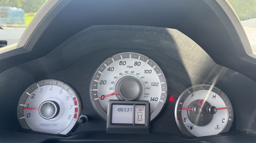 Photo 13 of this HONDA PILOT