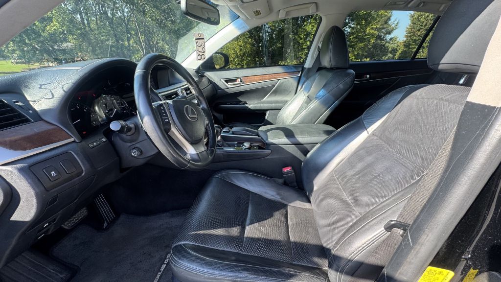 Photo 5 of this LEXUS GS