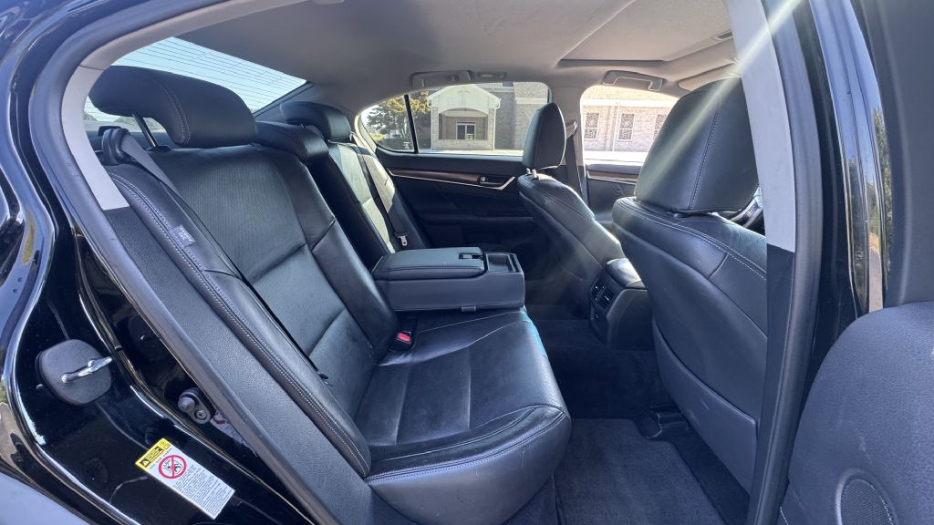 Photo 7 of this LEXUS GS