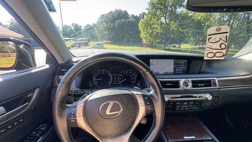 Photo 9 of this LEXUS GS